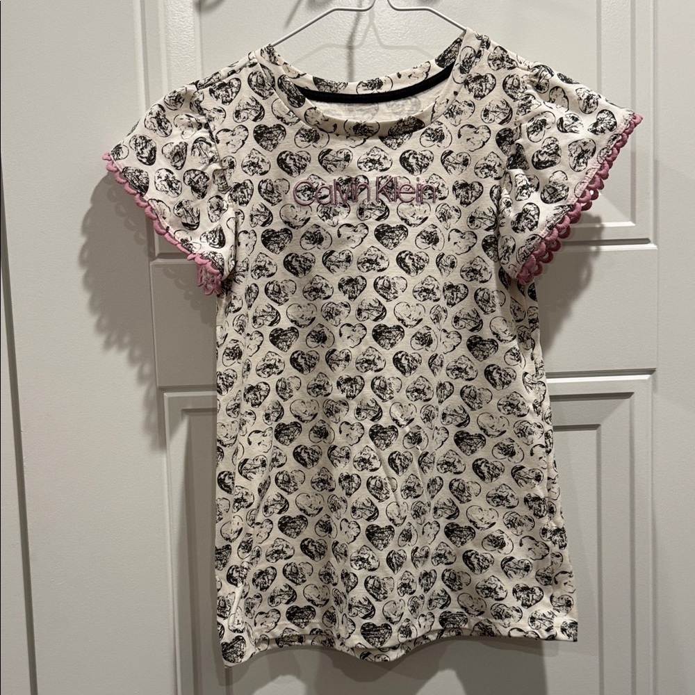 Calvin Klein Kids Heart Print Tee - Black, White, and Pink